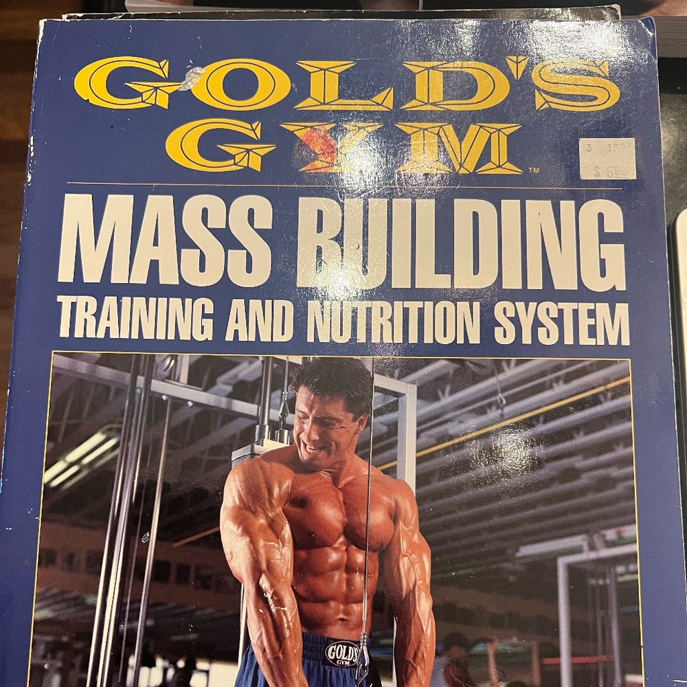 Gold'sGym Mass Building Book from 1992. 278 pages